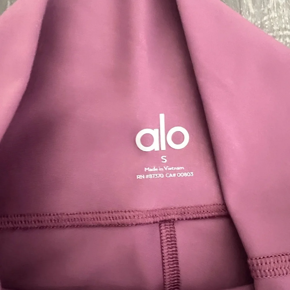 ALO Yoga High-Waist Airlift leggings small 7/8